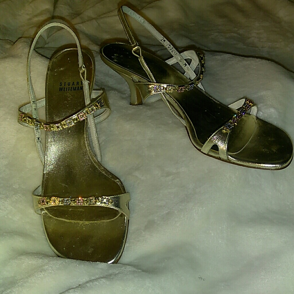 STUART WEITZMAN SOFT GOLD STRAPPY SANDAL